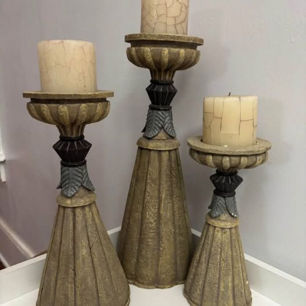 Candle holder